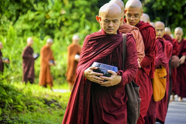 Mơ thấy nhà sư